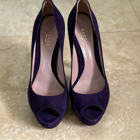 Gucci Plum Suede Leather Peep Toe Platform Heels - Picture 2 of 7